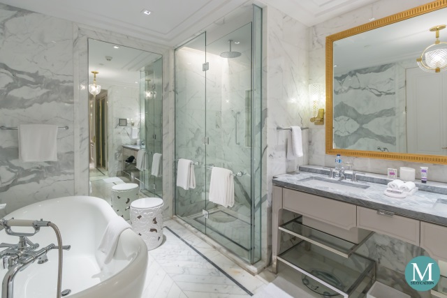 Bathroom of the Executive Suite at Four Seasons Hotel Jakarta