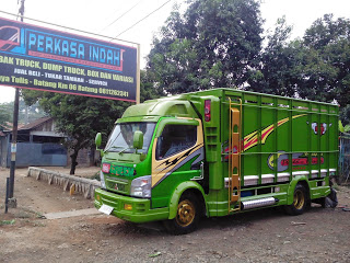 Foto gambar mobil full variasi truk canter keren 