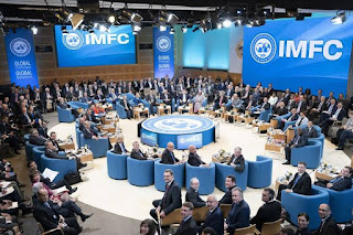 The International Monetary Fund has advised the FG to devalue its currency. But the Federal Government disagrees with IMF's recommendations that it further marks down its currency that’s more than 18% overvalued to ease external imbalances