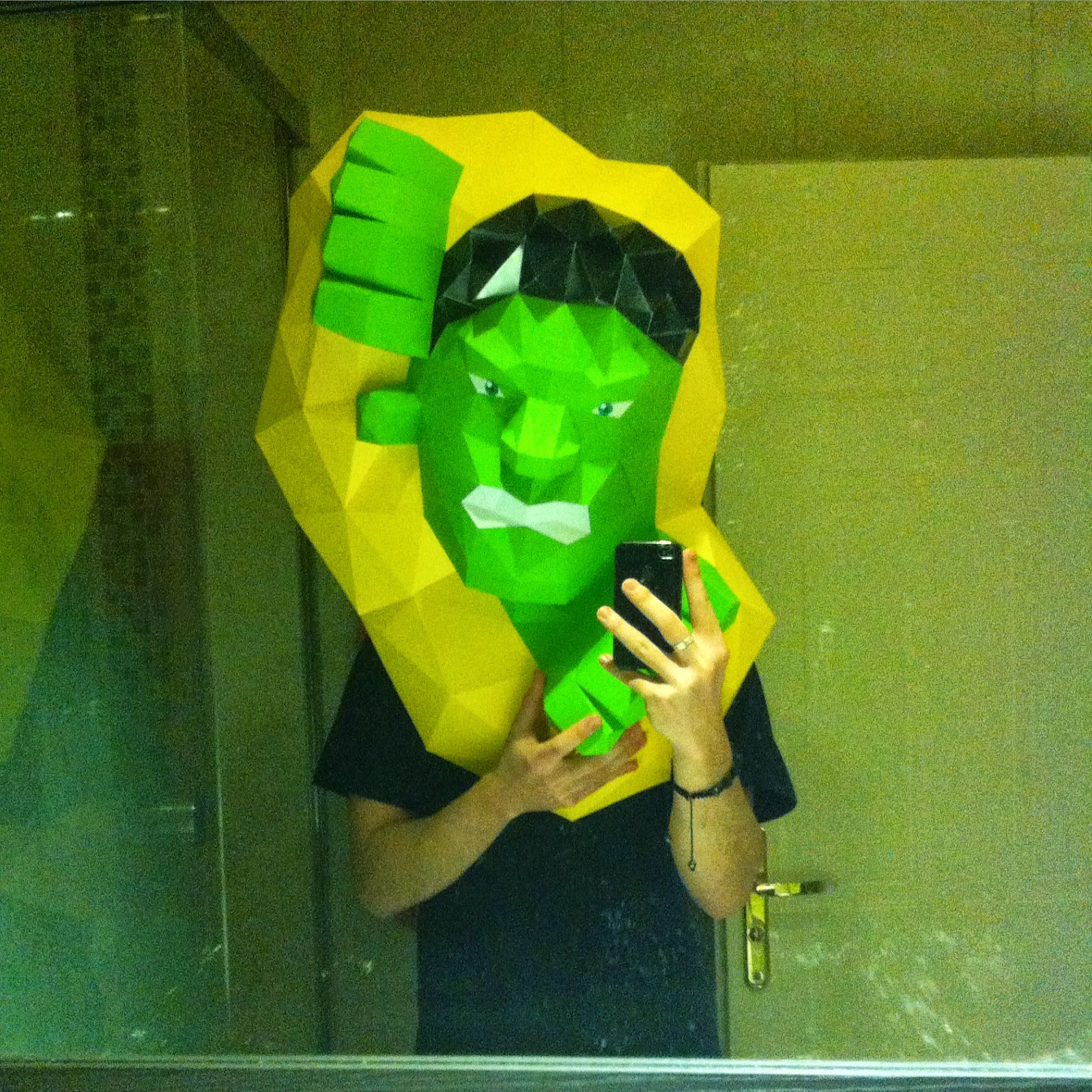 sculpture hulk papier paper pepakura polygone lowpoly