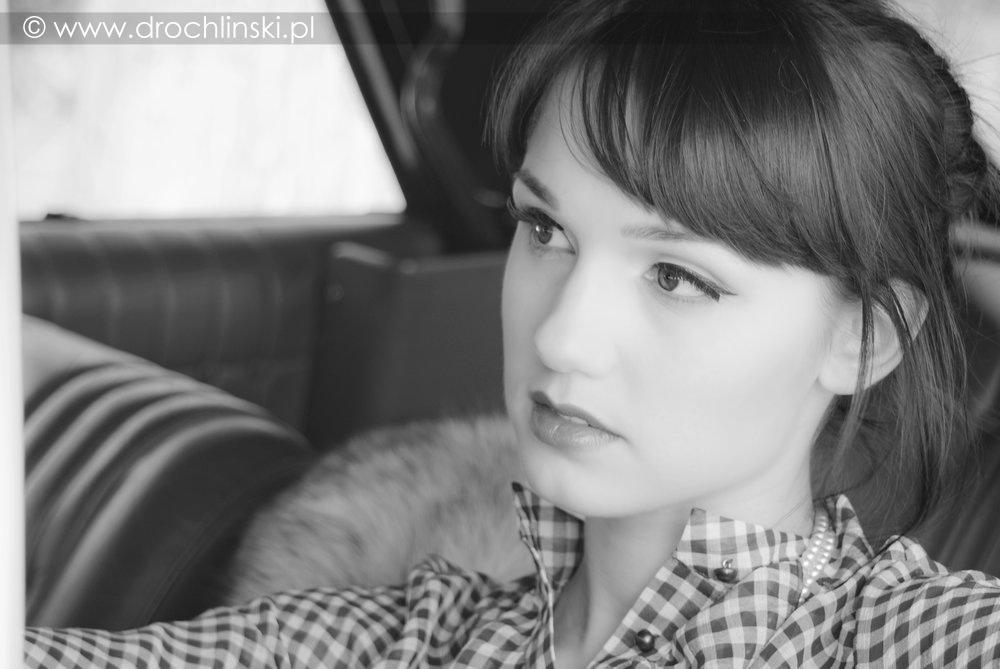 © www.drochlinski.pl,fotograf warszawa,fotograf ząbki,pin-up session,sesja w stylu pin-up,zdjęcia w stylu pin-up,pin-up girl and classic car,zdjęcia w samochodzie,sesja samochodowa,dziewczyna i skowronek,maxmodels.pl,sesja plenerowa,sesja zimowa,plener zimą,zdjęcia w plenerze zimą,www.skowronek.waw.pl