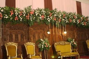 Dekorasi pernikahan event gathering pentas seni bunga 