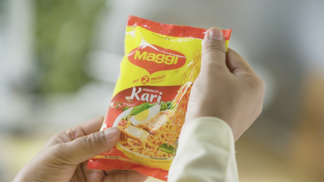 Video dan Resepi MI MAGGI Kari Goreng Azie Kitchen - Azie 