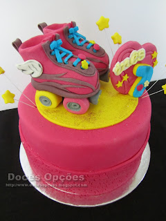 Bolo de aniversário patins