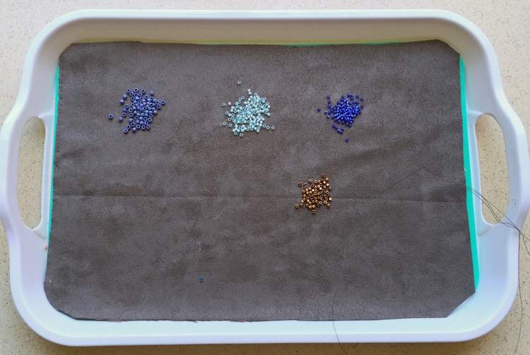 Lisa Yang Jewelry : Making a Beading Mat (Beading Tray)