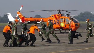 Evakuasi Korban Pesawat Sukhoi SuperJet 100