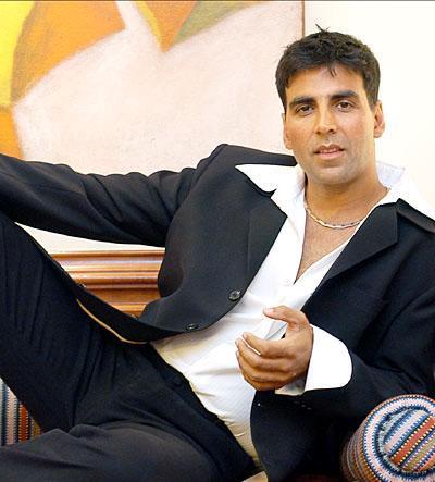 Akshay Kumar HD Wallpaper Free Download