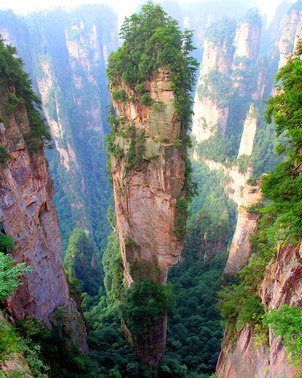 http://www.spiritscienceandmetaphysics.com/33-unbelievable-places-to-visit-before-you-die-earth-is-so-amazing/