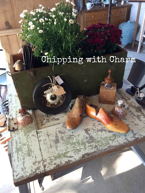 Chipping with Charm...Shed Sweet Shed Boutique...www.chippingwithcharm.blogspot.com