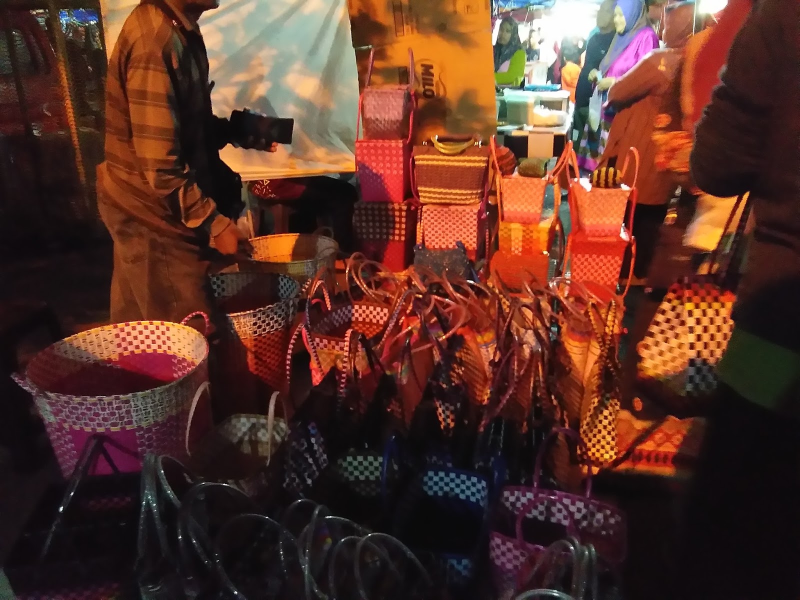 Pasar Malam Pasir Puteh (Night Market)