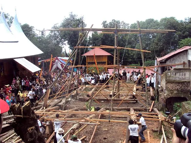 13 Tradisi dan Budaya Minangkabau Sumatera Barat Yang Masih Eksis