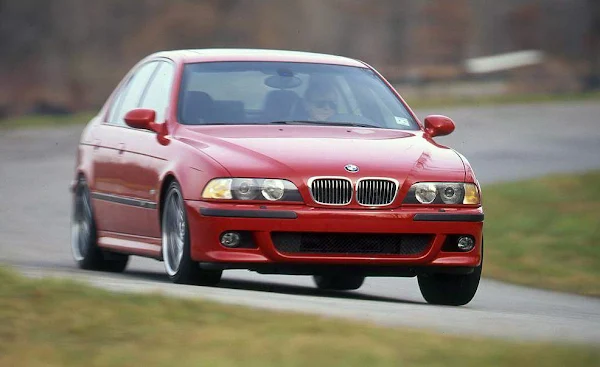 BMW M5 (E39) 1999-2000: fotos e especificações 