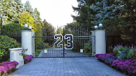 Michael Jordan to auction off Highland Park mansion