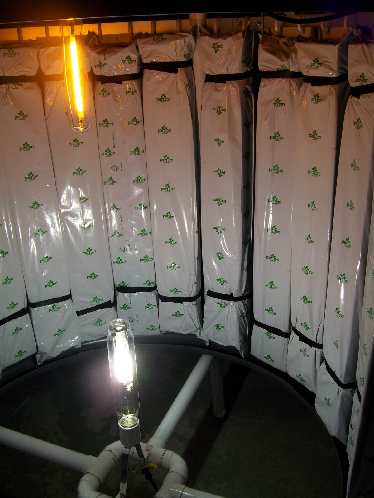 ... Hydroponic Store Grow Shop, Montreal Hydroponic Supply: DIY VERTICAL