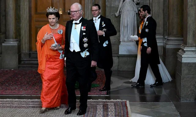 Crown Princess Victoria in Elie Saab green gown. Princess Sofia in Lilli Jahilo Maxima gown. Queen Silvia and Princess Christina