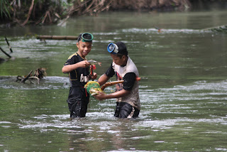 Cara cara tradisional menangkap ikan  di Kalimantan Selatan 