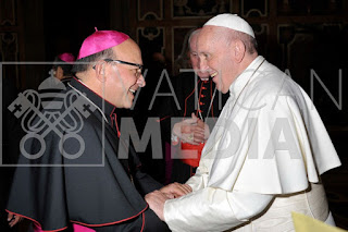 MONS. CARLOS CURIEL QUIERO IR A CARORA NO A SER SERVIDO, SINO A SERVIR