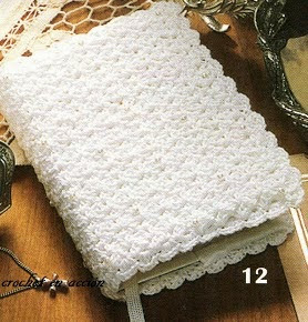 http://crochetenaccion.blogspot.com.es/2012/03/forra-tu-libro-favorito.html