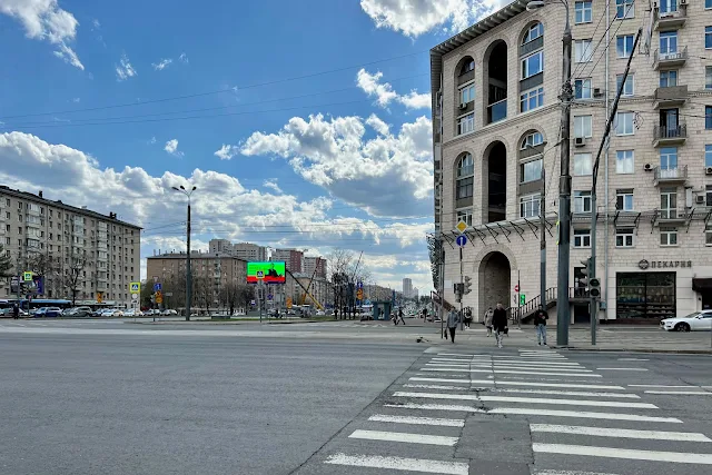 Ленинский проспект, Ломоносовский проспект