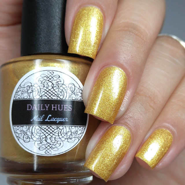 Daily Hues Lacquer - Vanilla Cider Panna Cotta