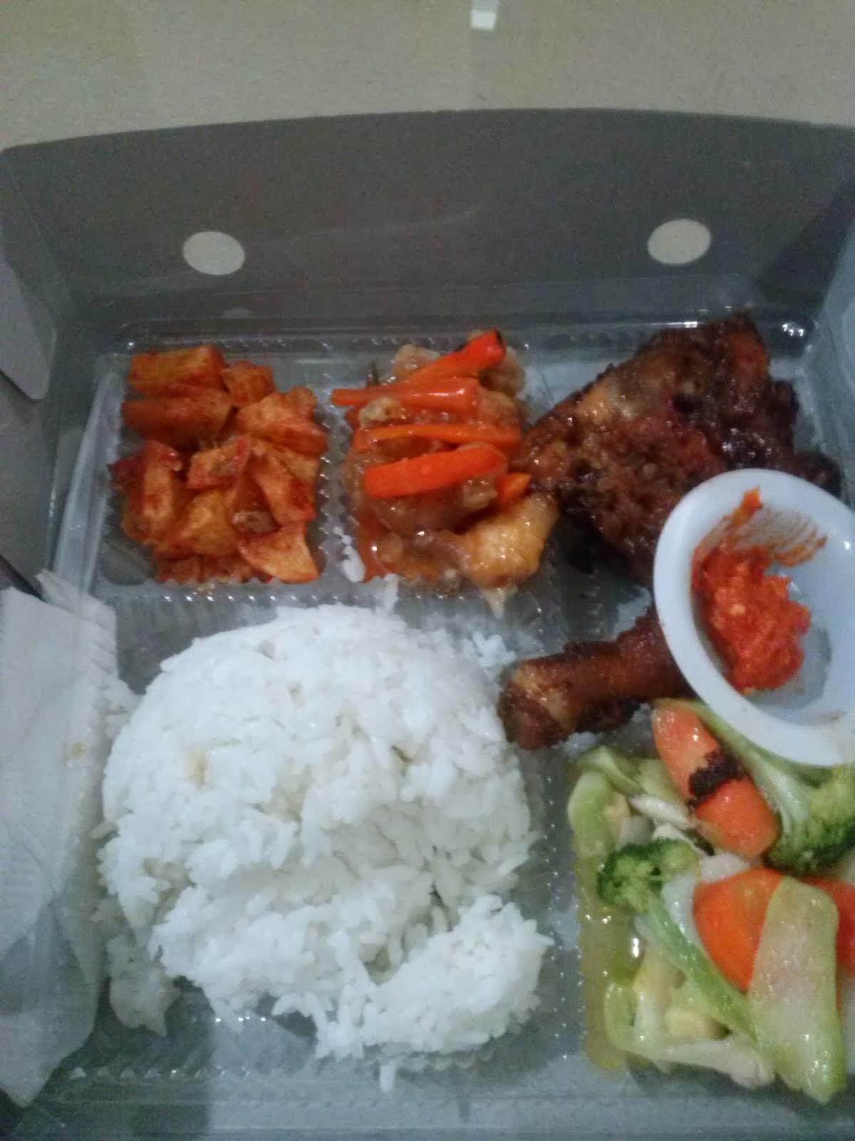 NINE CATERING Gambar Menu Nasi  Box  part 2