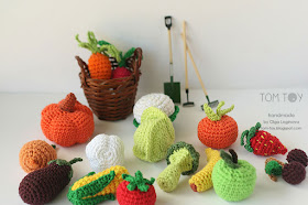 Little crochet vegetables, handmade play food