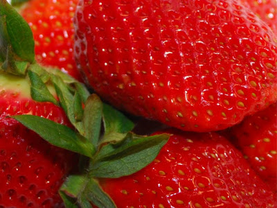 Delicious Strawberry Normal Resolution HD Wallpaper 3