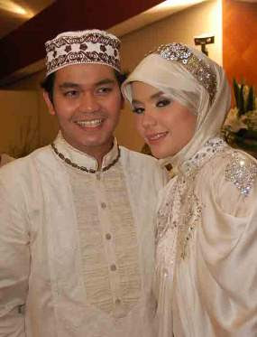 Foto Pernikahan Indra Bekti | lagibaca