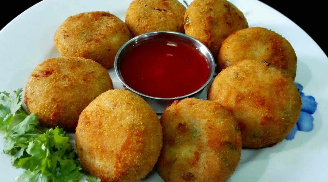 making-delicious-cutlets-with-dosa-flour