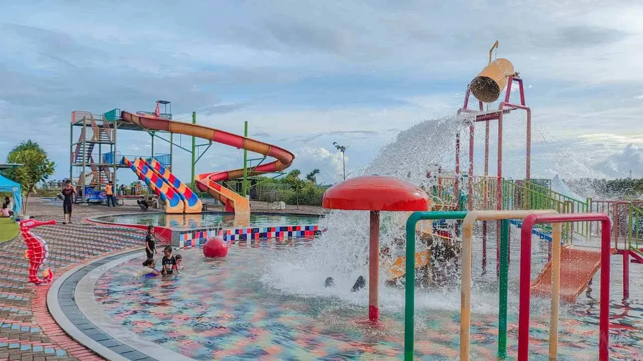 Foto Binuangeun Water Park