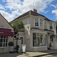 イギリスの魅力的なSurrey州のDorkingおすすめすぎる！