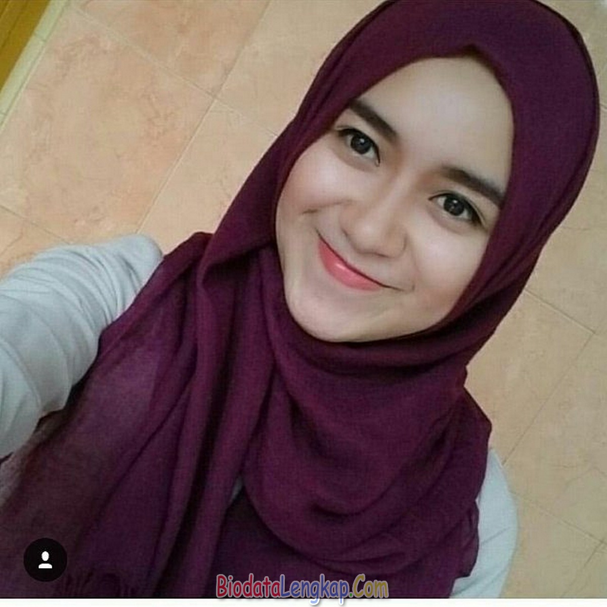 42 Foto Cewek Cantik Berjilbab Pas Banget Di Jadiin Istri