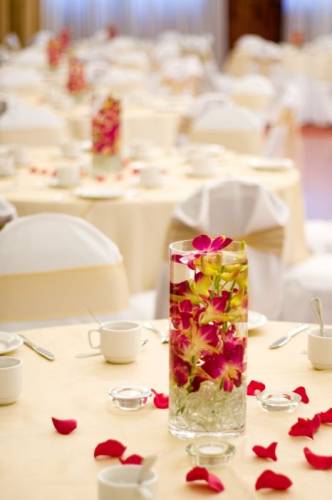  Feliz Love Wedding Inspiration Orchid Center Pieces