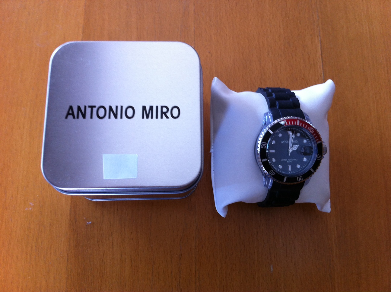Reloj del Diseñador Antonio Miró, NUEVO/OUTLET