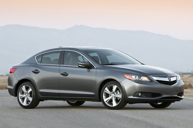 2013-Acura-ILX-Exterior-Front