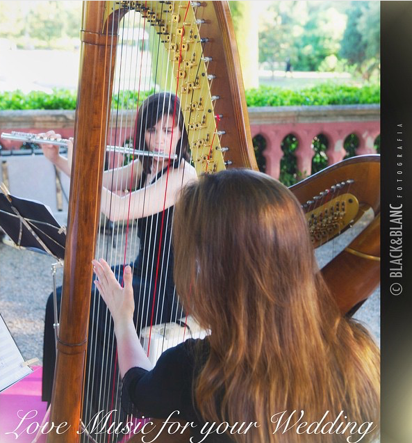 La música en directo es una excelente opción para tu boda - Foto: Black & Blanc