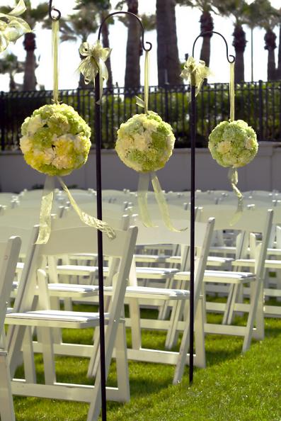 Outdoor Wedding Aisle Ideas