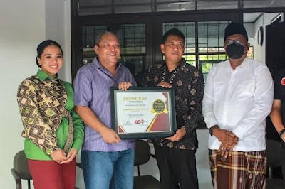 Istiqomah Bantu Masyarakat, HBK Raih Special Achievement Award Times Indonesia