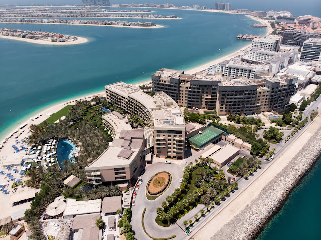 Photo credit to Kadir Avşar. A closer aerial view of the Palm Islands.