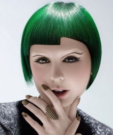 model rambut cat hijau lurus