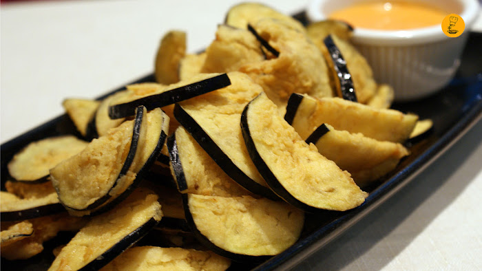 "Chips" de berenjenas fritas en Vinateros 28