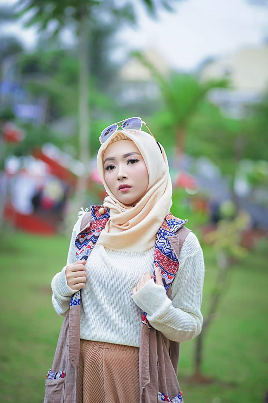 8 Tips dan Pose Hunting Foto Model Hijab Untuk Pemula yang 