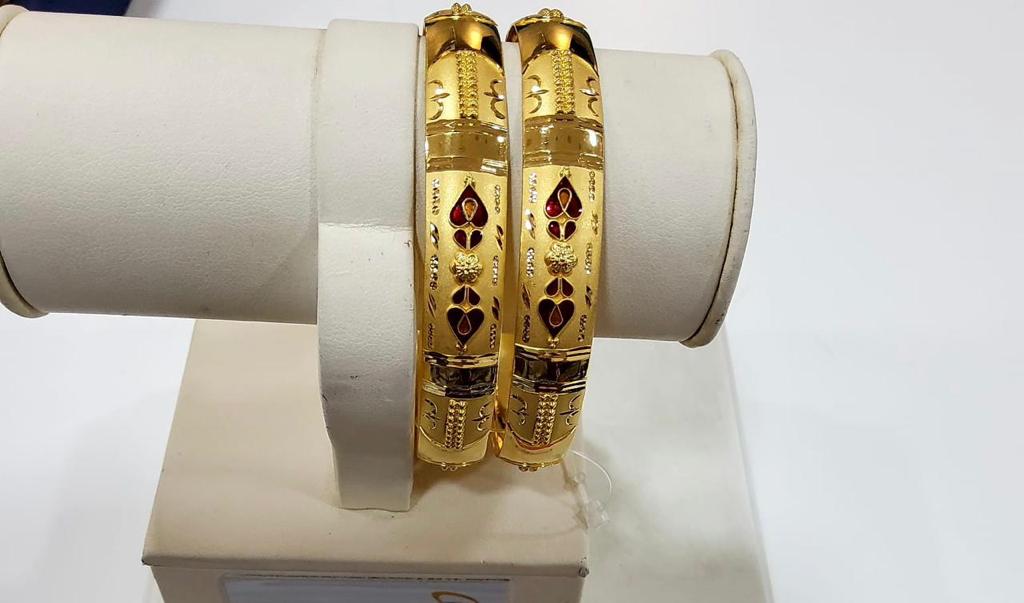 Latest Machine Gold Bangles Designs Simple And Beautiful For Dailywear Light Weight