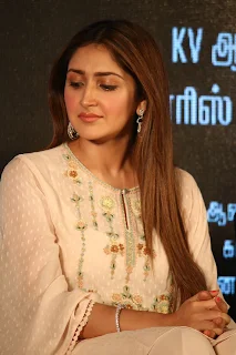 Actress Sayesha Saigal at Kaappaan Movie Press Meet Photos