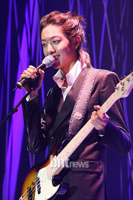 CN Blue Lee Jung Shin