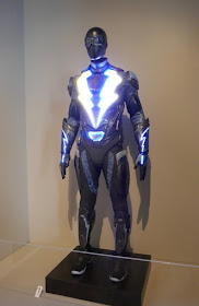 Black Lightning TV costume