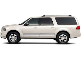 Side view of white 2011 Lincoln Navigator