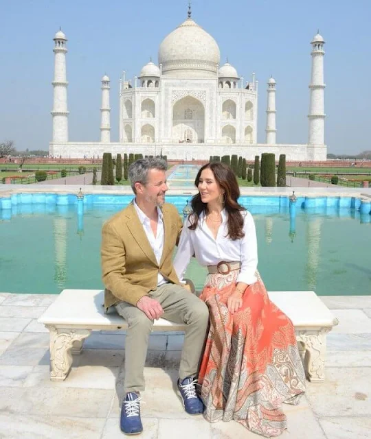 Crown Princess Mary wore a printed silk crepe maxi skirt by Etro. Mary and Frederik visited Taj Mahal and Agra Fort