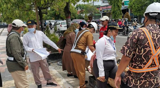 Proyek Penataan PKL jalan Yos Sudarso Ngawi