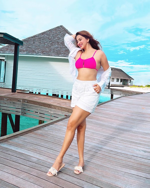 Esshanya Maheshwari pink bikini sexy legs thighs curvy actress